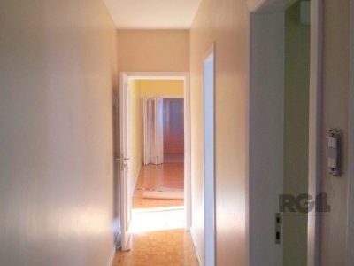 Apartamento à venda com 102m², 3 quartos no bairro Rio Branco em Porto Alegre - Foto 3