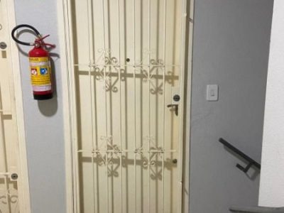 Apartamento à venda com 73m², 3 quartos, 1 vaga no bairro Cristal em Porto Alegre - Foto 2