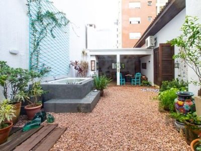 Casa à venda com 149m², 3 quartos, 1 suíte, 2 vagas no bairro Higienópolis em Porto Alegre - Foto 15