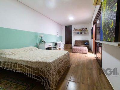 Casa à venda com 149m², 3 quartos, 1 suíte, 2 vagas no bairro Higienópolis em Porto Alegre - Foto 20