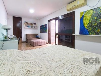 Casa à venda com 149m², 3 quartos, 1 suíte, 2 vagas no bairro Higienópolis em Porto Alegre - Foto 21