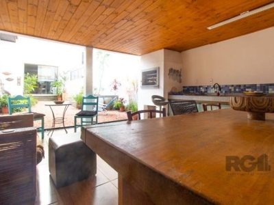 Casa à venda com 149m², 3 quartos, 1 suíte, 2 vagas no bairro Higienópolis em Porto Alegre - Foto 24