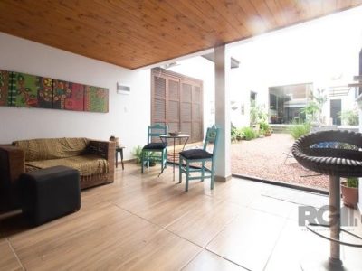 Casa à venda com 149m², 3 quartos, 1 suíte, 2 vagas no bairro Higienópolis em Porto Alegre - Foto 25