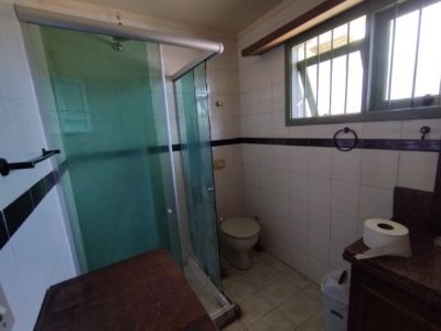 Casa à venda com 358m², 3 quartos, 1 suíte, 4 vagas no bairro Ipanema em Porto Alegre - Foto 35