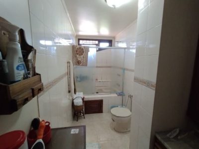 Casa à venda com 358m², 3 quartos, 1 suíte, 4 vagas no bairro Ipanema em Porto Alegre - Foto 36