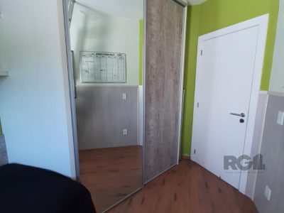 Casa à venda com 220m², 4 quartos, 1 suíte, 4 vagas no bairro Partenon em Porto Alegre - Foto 34