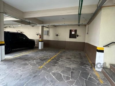 Apartamento à venda com 161m², 3 quartos, 1 suíte, 1 vaga no bairro Menino Deus em Porto Alegre - Foto 5