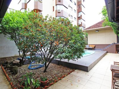 Casa à venda com 464m², 3 quartos, 1 suíte, 3 vagas no bairro Petrópolis em Porto Alegre - Foto 6