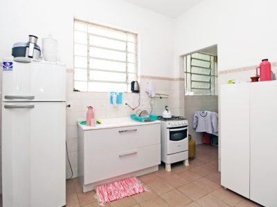 Casa à venda com 464m², 3 quartos, 1 suíte, 3 vagas no bairro Petrópolis em Porto Alegre - Foto 32