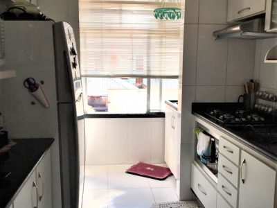 Apartamento à venda com 68m², 3 quartos, 1 suíte, 1 vaga no bairro Menino Deus em Porto Alegre - Foto 8