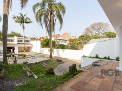 Casa à venda com 337m², 3 quartos, 1 suíte, 3 vagas no bairro Cristal em Porto Alegre - Foto 13