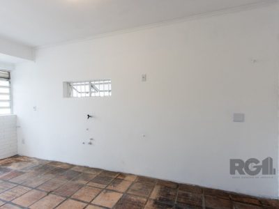 Casa à venda com 337m², 3 quartos, 1 suíte, 3 vagas no bairro Cristal em Porto Alegre - Foto 16