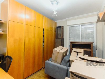 Apartamento à venda com 138m², 3 quartos, 1 suíte, 1 vaga no bairro Cristal em Porto Alegre - Foto 18