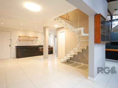 Apartamento à venda com 44m², 2 quartos, 1 vaga no bairro Mont Serrat em Porto Alegre - Foto 2