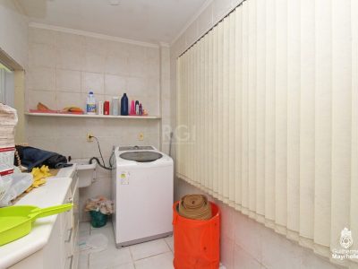 Casa à venda com 347m², 5 quartos, 2 suítes, 3 vagas no bairro São João em Porto Alegre - Foto 36