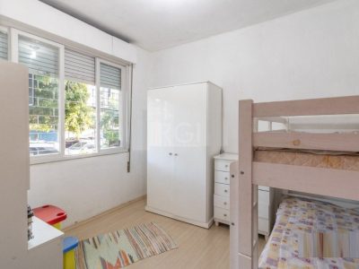 Apartamento à venda com 75m², 3 quartos no bairro Moinhos de Vento em Porto Alegre - Foto 8