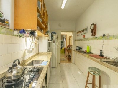 Apartamento à venda com 75m², 3 quartos no bairro Moinhos de Vento em Porto Alegre - Foto 6