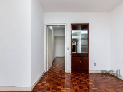 Apartamento à venda com 107m², 2 quartos, 1 suíte, 1 vaga no bairro Auxiliadora em Porto Alegre - Foto 3