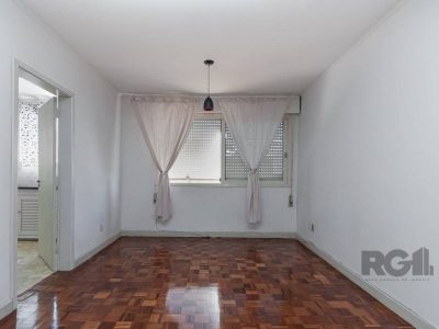 Apartamento à venda com 107m², 2 quartos, 1 suíte, 1 vaga no bairro Auxiliadora em Porto Alegre - Foto 4