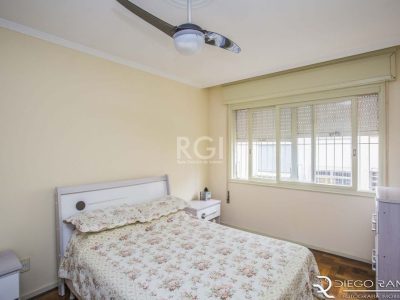 Apartamento à venda com 131m², 3 quartos, 1 suíte, 1 vaga no bairro Menino Deus em Porto Alegre - Foto 7