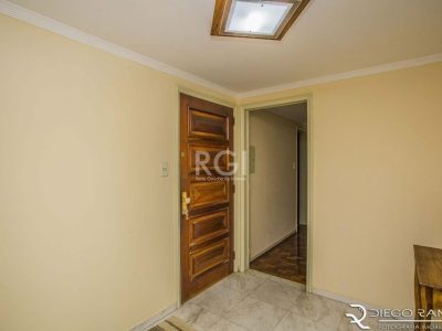 Apartamento à venda com 131m², 3 quartos, 1 suíte, 1 vaga no bairro Menino Deus em Porto Alegre - Foto 12