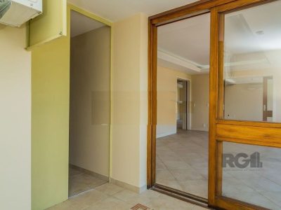 Apartamento à venda com 197m², 3 quartos, 1 suíte, 2 vagas no bairro Auxiliadora em Porto Alegre - Foto 3