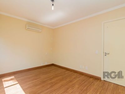 Apartamento à venda com 197m², 3 quartos, 1 suíte, 2 vagas no bairro Auxiliadora em Porto Alegre - Foto 15