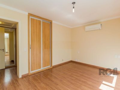 Apartamento à venda com 197m², 3 quartos, 1 suíte, 2 vagas no bairro Auxiliadora em Porto Alegre - Foto 19