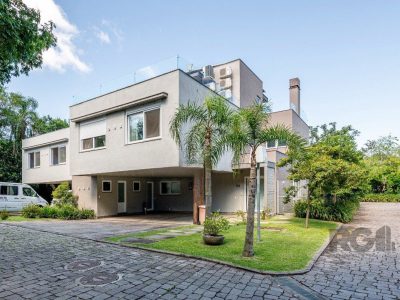 Casa Condominio à venda com 513m², 3 quartos, 3 suítes, 4 vagas no bairro Tristeza em Porto Alegre - Foto 3