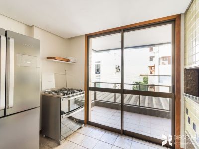 Apartamento à venda com 92m², 3 quartos, 1 suíte, 2 vagas no bairro Petrópolis em Porto Alegre - Foto 3