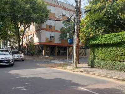 Apartamento à venda com 109m², 3 quartos, 1 suíte, 2 vagas no bairro Rio Branco em Porto Alegre - Foto 3