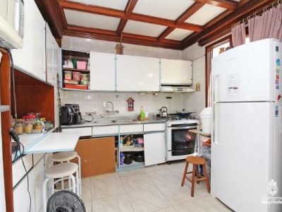 Casa à venda com 180m², 4 quartos, 3 vagas no bairro Ipanema em Porto Alegre - Foto 11