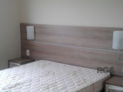 Apartamento à venda com 75m², 2 quartos, 1 vaga no bairro Rio Branco em Porto Alegre - Foto 10