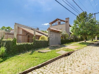 Casa à venda com 255m², 3 quartos, 1 suíte, 3 vagas no bairro Ipanema em Porto Alegre - Foto 7