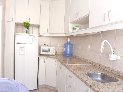 Apartamento à venda com 57m², 2 quartos no bairro Menino Deus em Porto Alegre - Foto 5