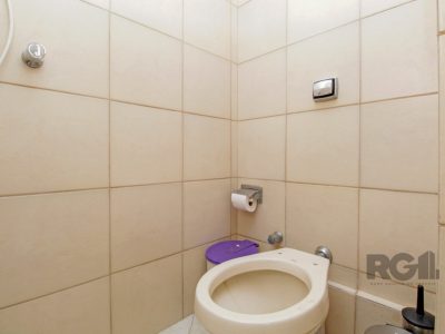 Apartamento à venda com 75m², 2 quartos, 1 vaga no bairro Menino Deus em Porto Alegre - Foto 17