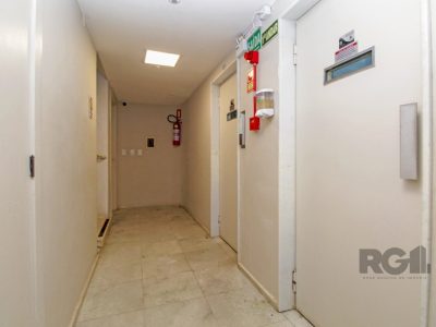 Apartamento à venda com 75m², 2 quartos, 1 vaga no bairro Menino Deus em Porto Alegre - Foto 6