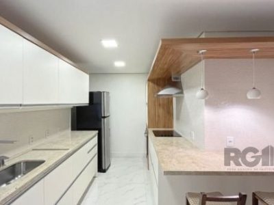 Cobertura à venda com 229m², 3 quartos, 1 suíte, 2 vagas no bairro Menino Deus em Porto Alegre - Foto 32