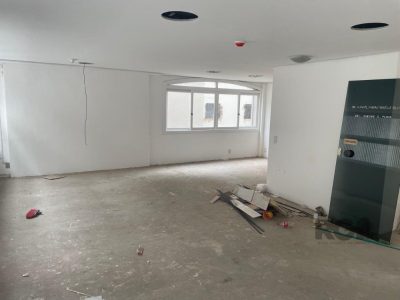 Conjunto/Sala à venda com 70m² no bairro Moinhos de Vento em Porto Alegre - Foto 4