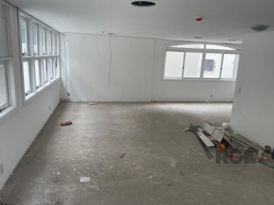 Conjunto/Sala à venda com 70m² no bairro Moinhos de Vento em Porto Alegre - Foto 7