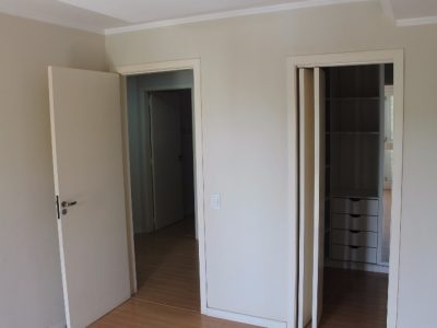 Casa à venda com 220m², 3 quartos, 1 suíte, 4 vagas no bairro Ipanema em Porto Alegre - Foto 26