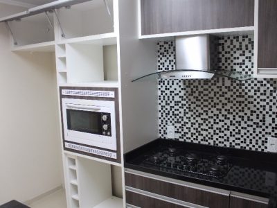 Casa à venda com 220m², 3 quartos, 1 suíte, 4 vagas no bairro Ipanema em Porto Alegre - Foto 16