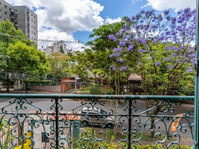 Casa à venda com 190m², 3 quartos, 4 vagas no bairro Petrópolis em Porto Alegre - Foto 29