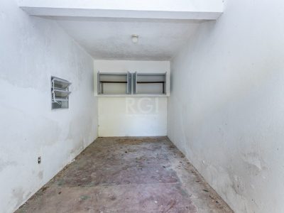 Casa à venda com 190m², 3 quartos, 4 vagas no bairro Petrópolis em Porto Alegre - Foto 36