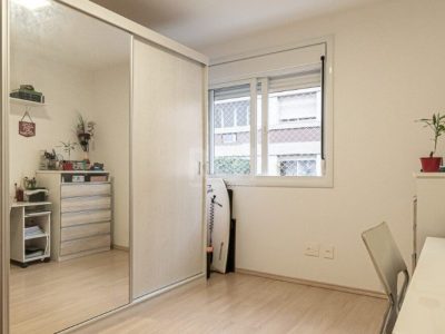 Apartamento à venda com 66m², 2 quartos, 1 suíte, 2 vagas no bairro Higienópolis em Porto Alegre - Foto 7