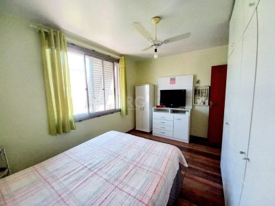 Apartamento à venda com 75m², 3 quartos no bairro Medianeira em Porto Alegre - Foto 14