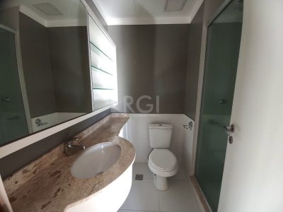 Apartamento à venda com 68m², 2 quartos, 1 suíte, 2 vagas no bairro Santana em Porto Alegre - Foto 10