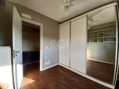 Apartamento à venda com 68m², 2 quartos, 1 suíte, 2 vagas no bairro Santana em Porto Alegre - Foto 13