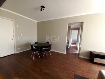 Apartamento à venda com 68m², 2 quartos, 1 suíte, 2 vagas no bairro Santana em Porto Alegre - Foto 16