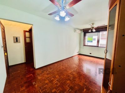 Apartamento à venda com 83m², 2 quartos, 1 vaga no bairro Azenha em Porto Alegre - Foto 10